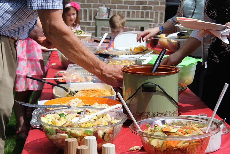 FeastDayPicnic16_05