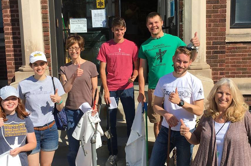 helping-hands-volunteer-work-Summer2018-crop